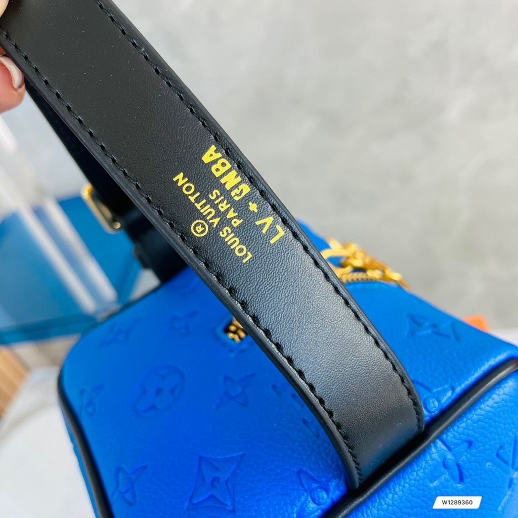 sg-11134201-7rbn3-lnty692ymv4u17