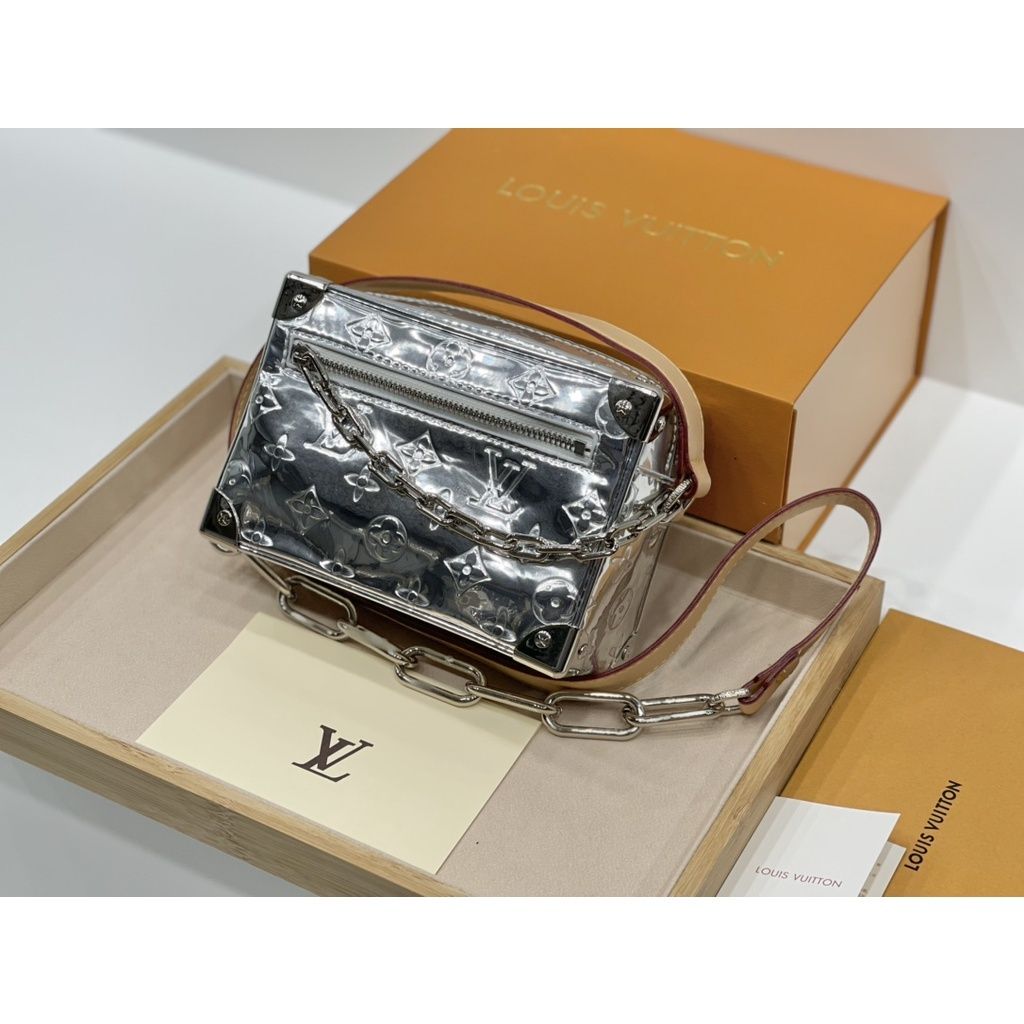 sg-11134201-7rbnd-louxg0yw766m49