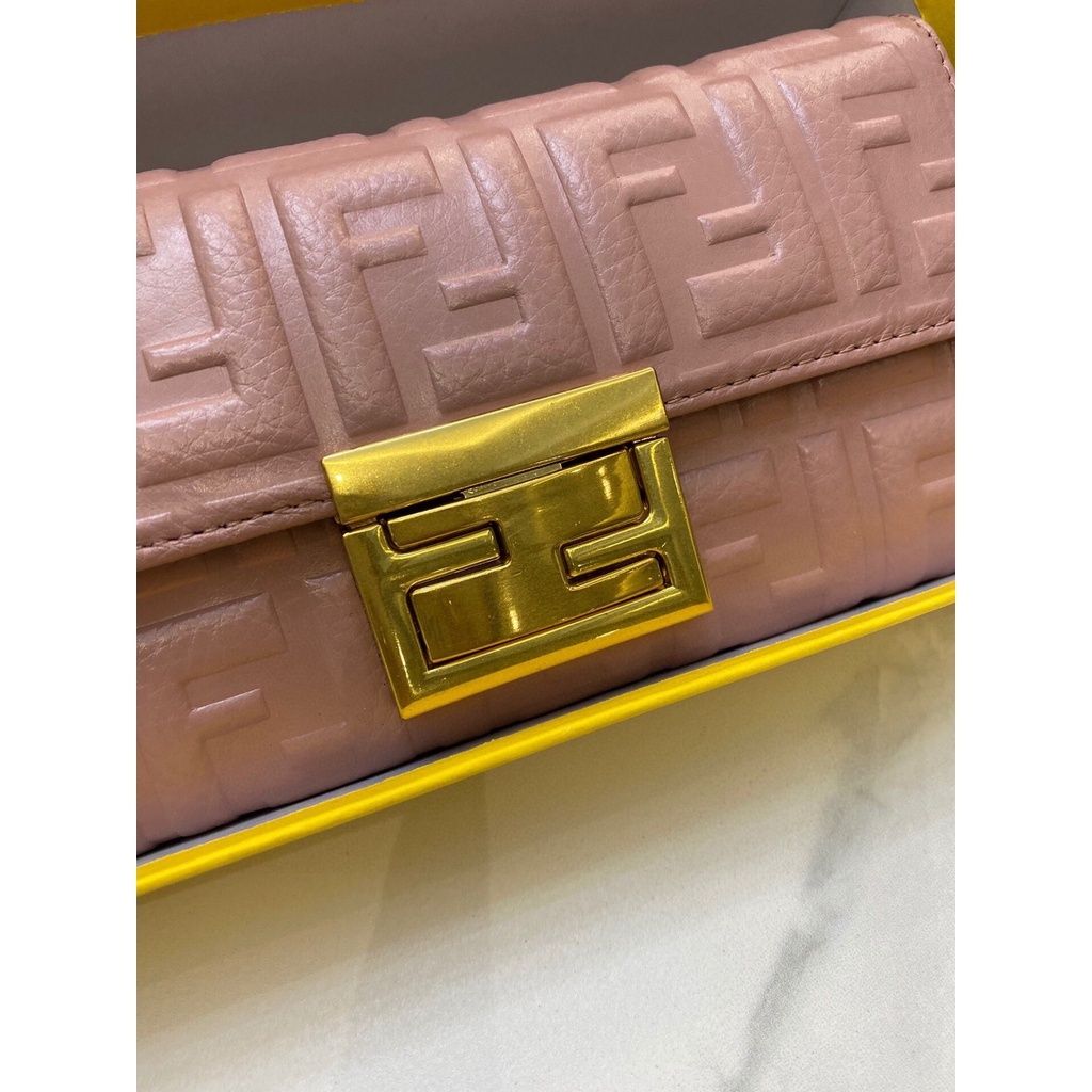 sg-11134201-7rbnc-loc3mo4xouqtd0