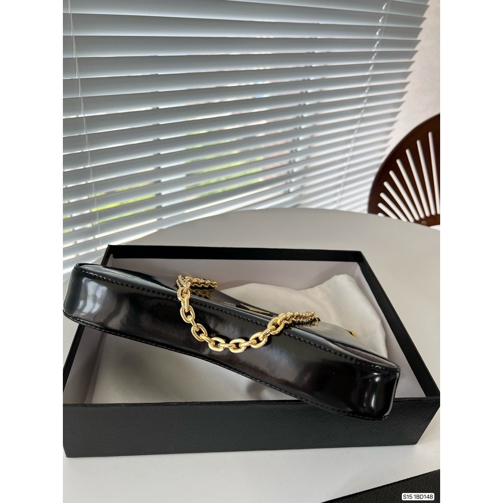 sg-11134201-7rbl3-lp4t37adwn4805