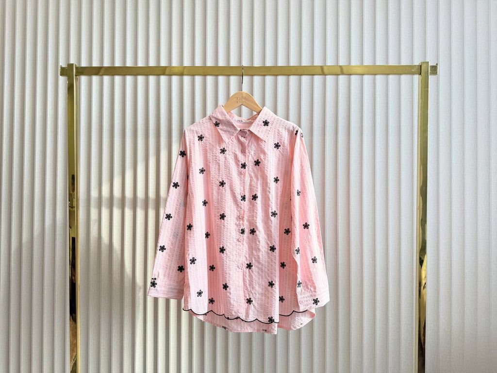 photo_6228801034725821459_y