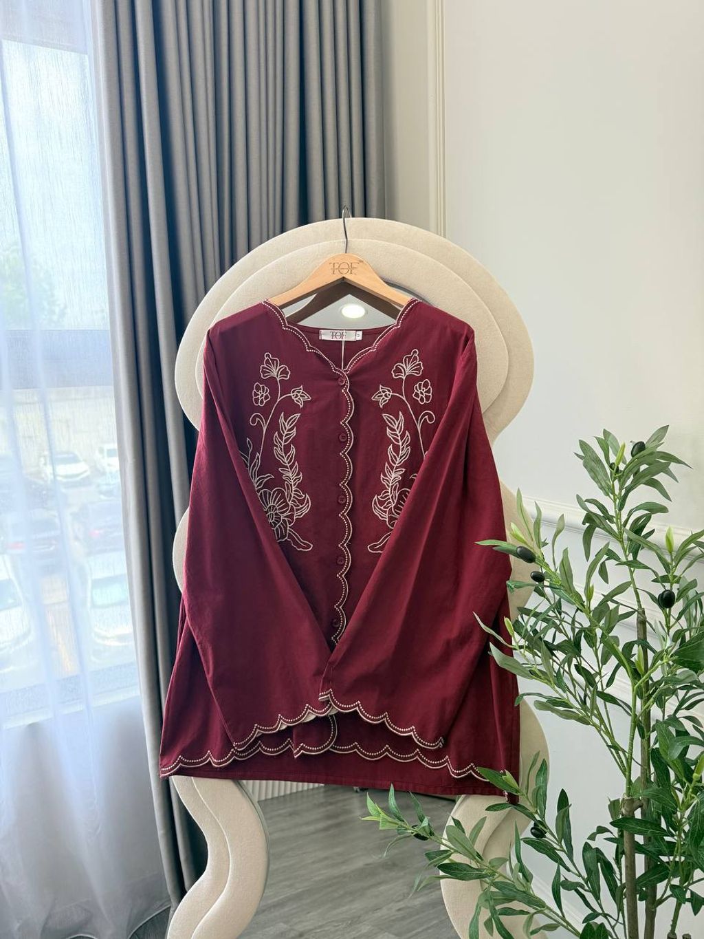 photo_6228822629821386068_y