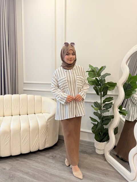 photo_6228822629821386053_y