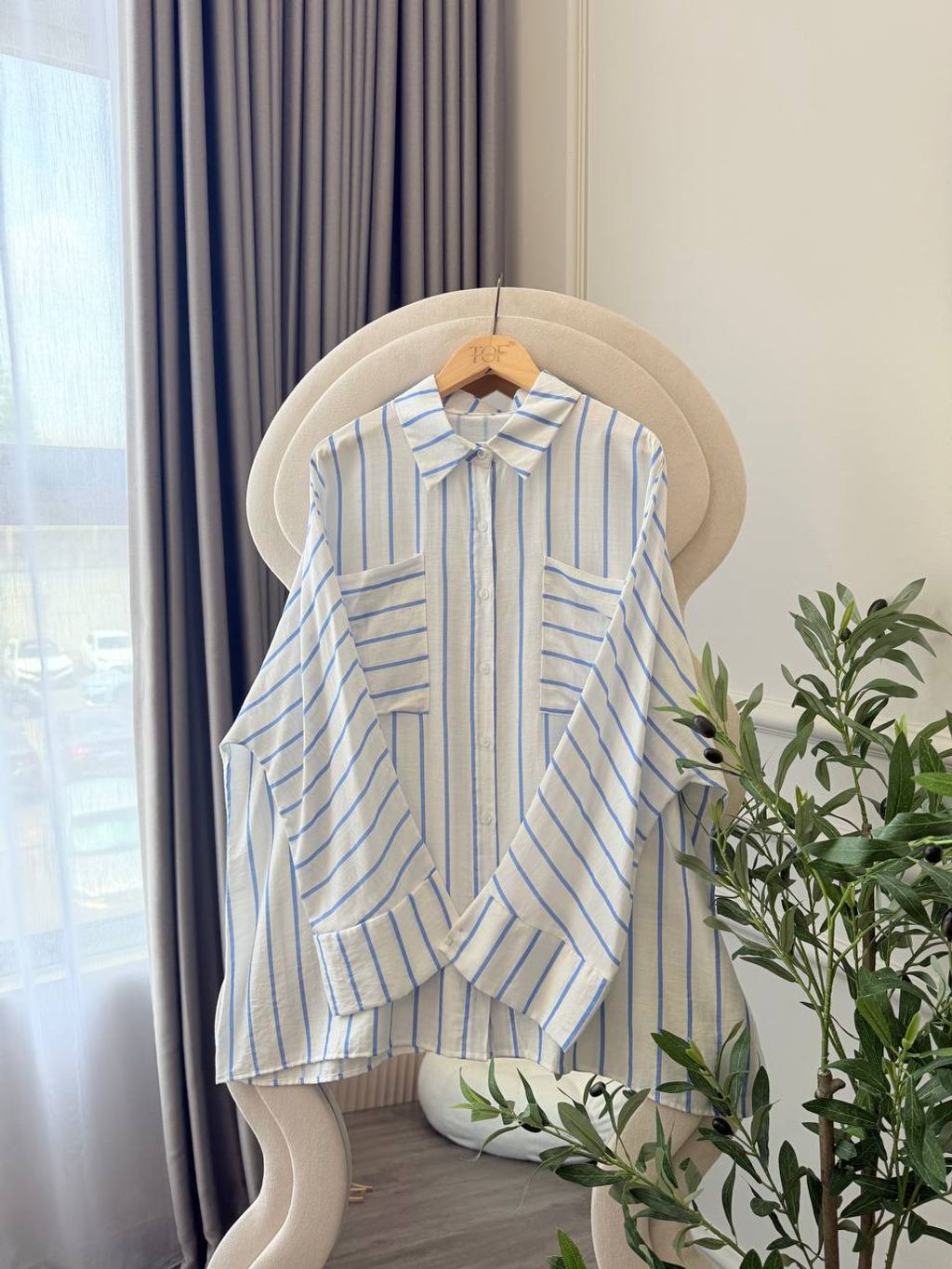 photo_6228822629821386061_y