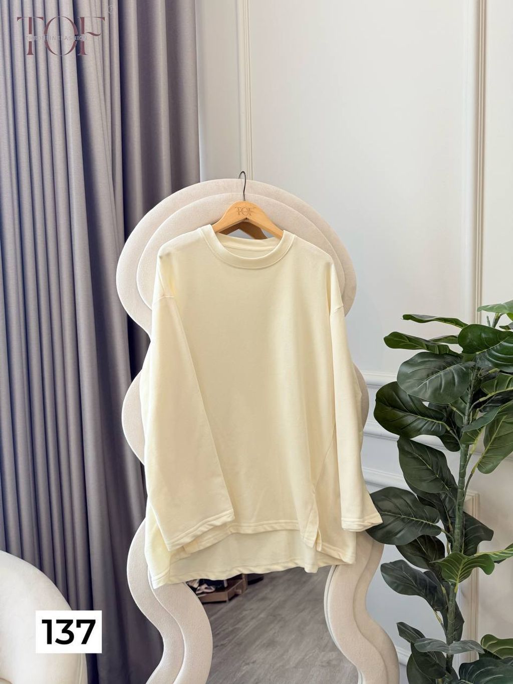 photo_6246812143290355067_y