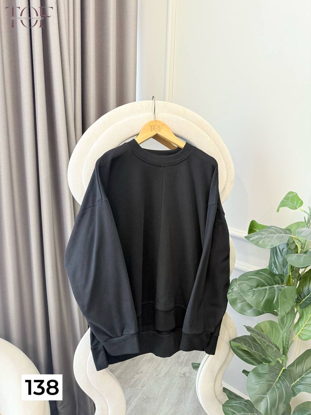 photo_6246812143290355053_y