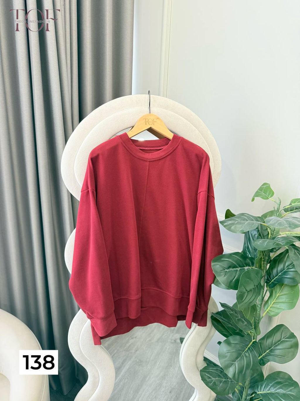 photo_6246812143290355055_y