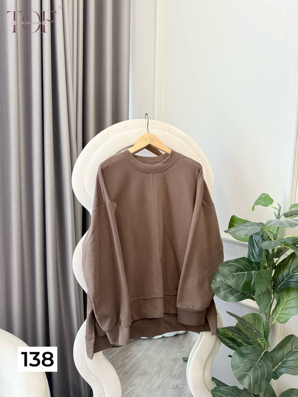 photo_6246812143290355052_y