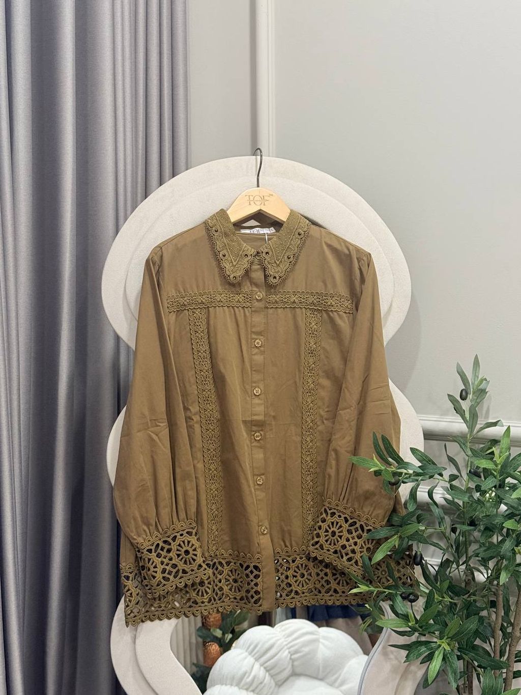 photo_6280771474742251609_y