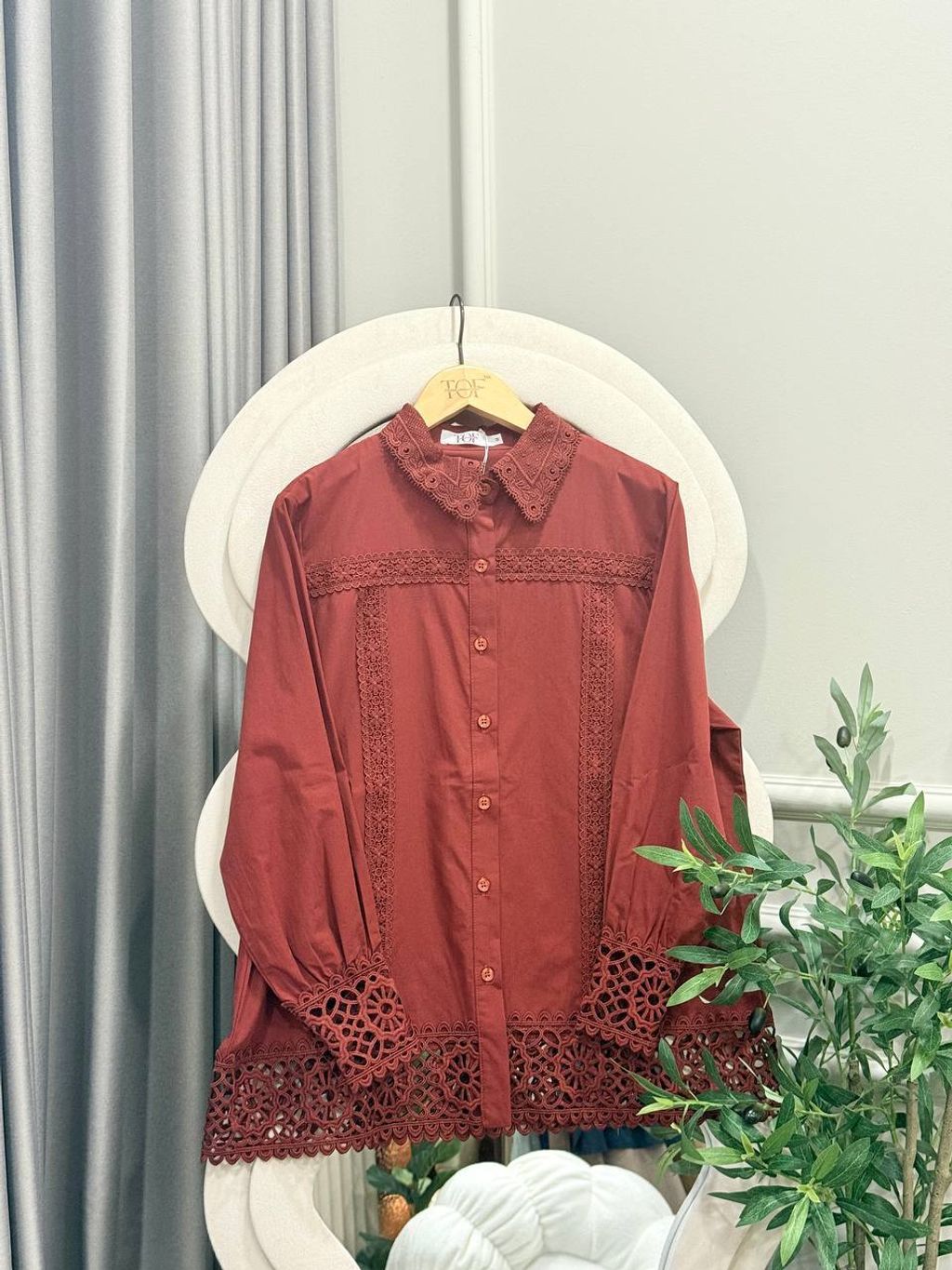 photo_6280771474742251608_y