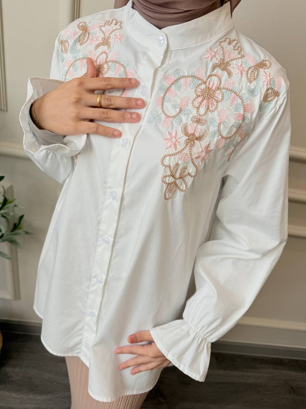 photo_6310105710531907624_y