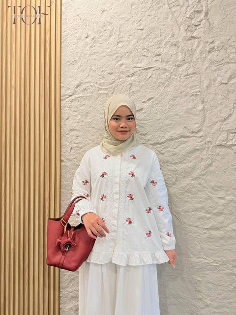 photo_6328043104572738411_y