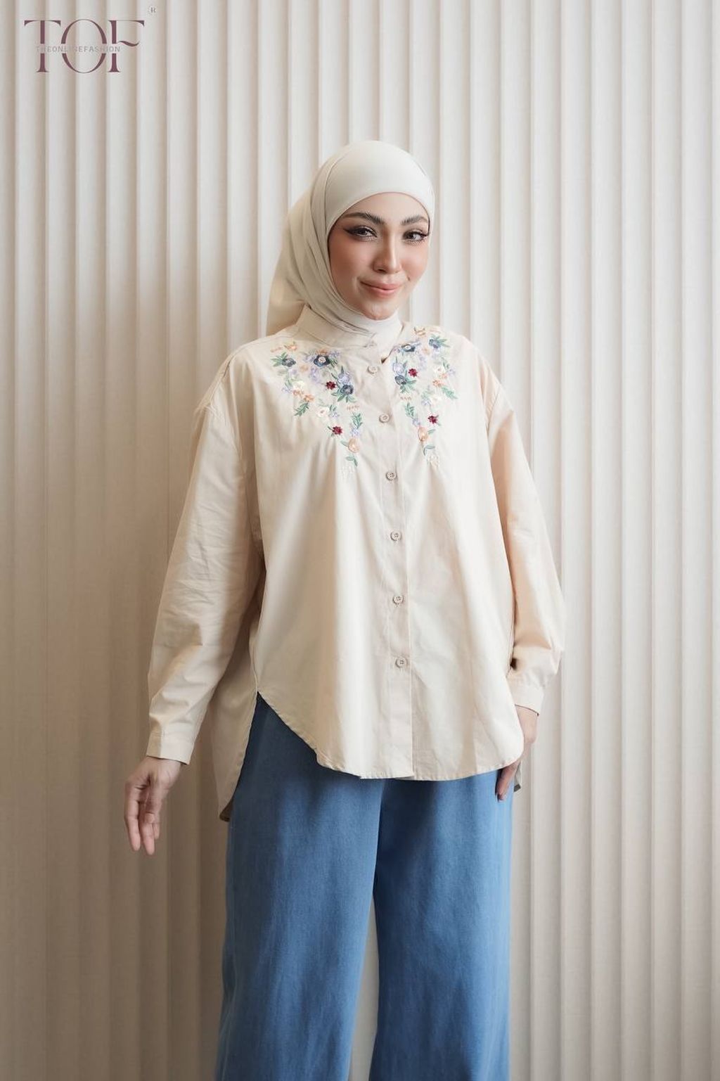 photo_6053100042974858229_y