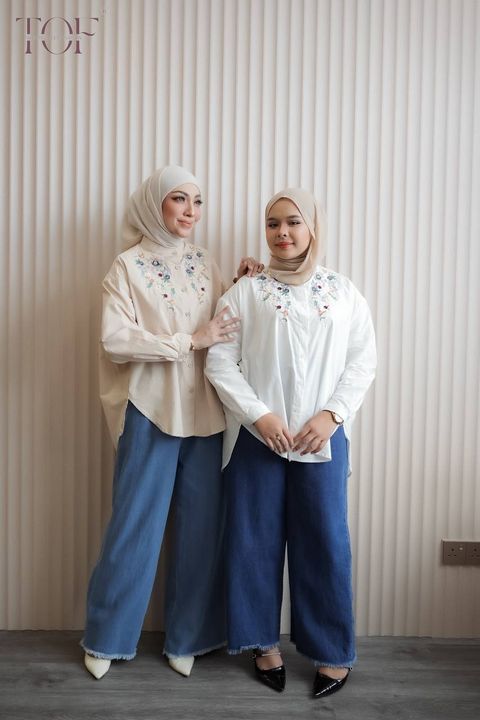 photo_6053100042974858230_y