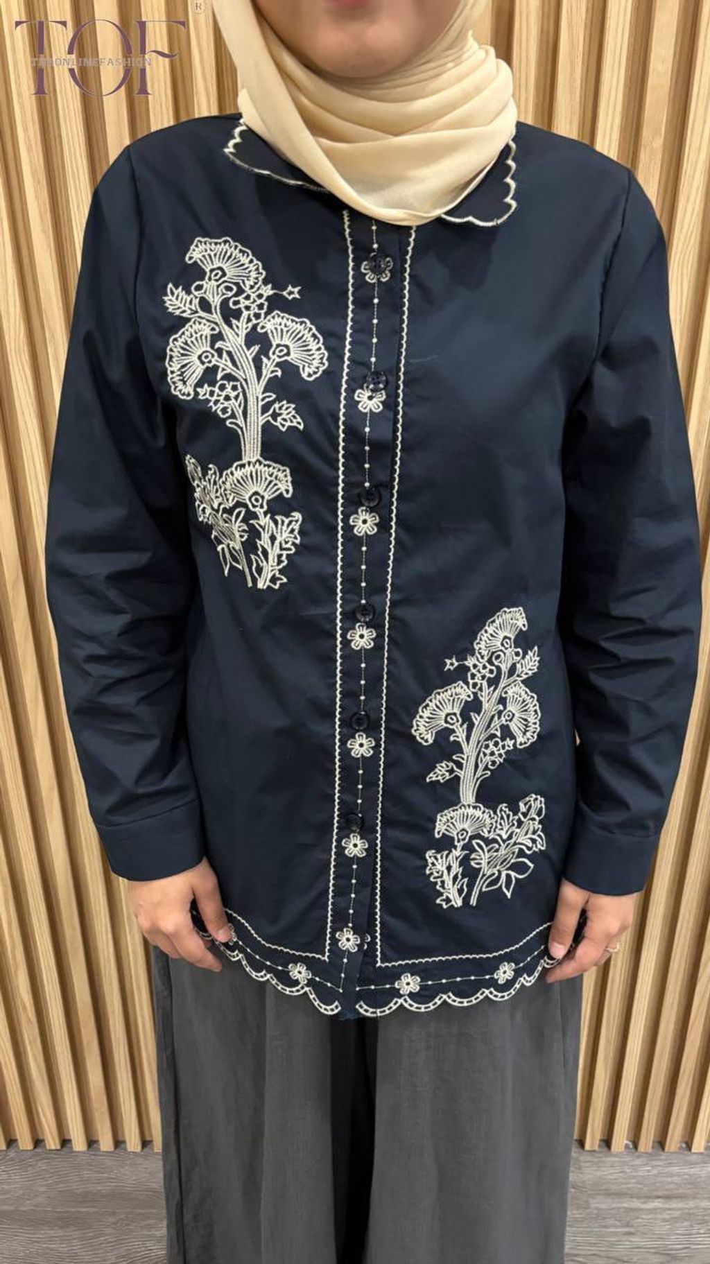 photo_6075557915864533791_y