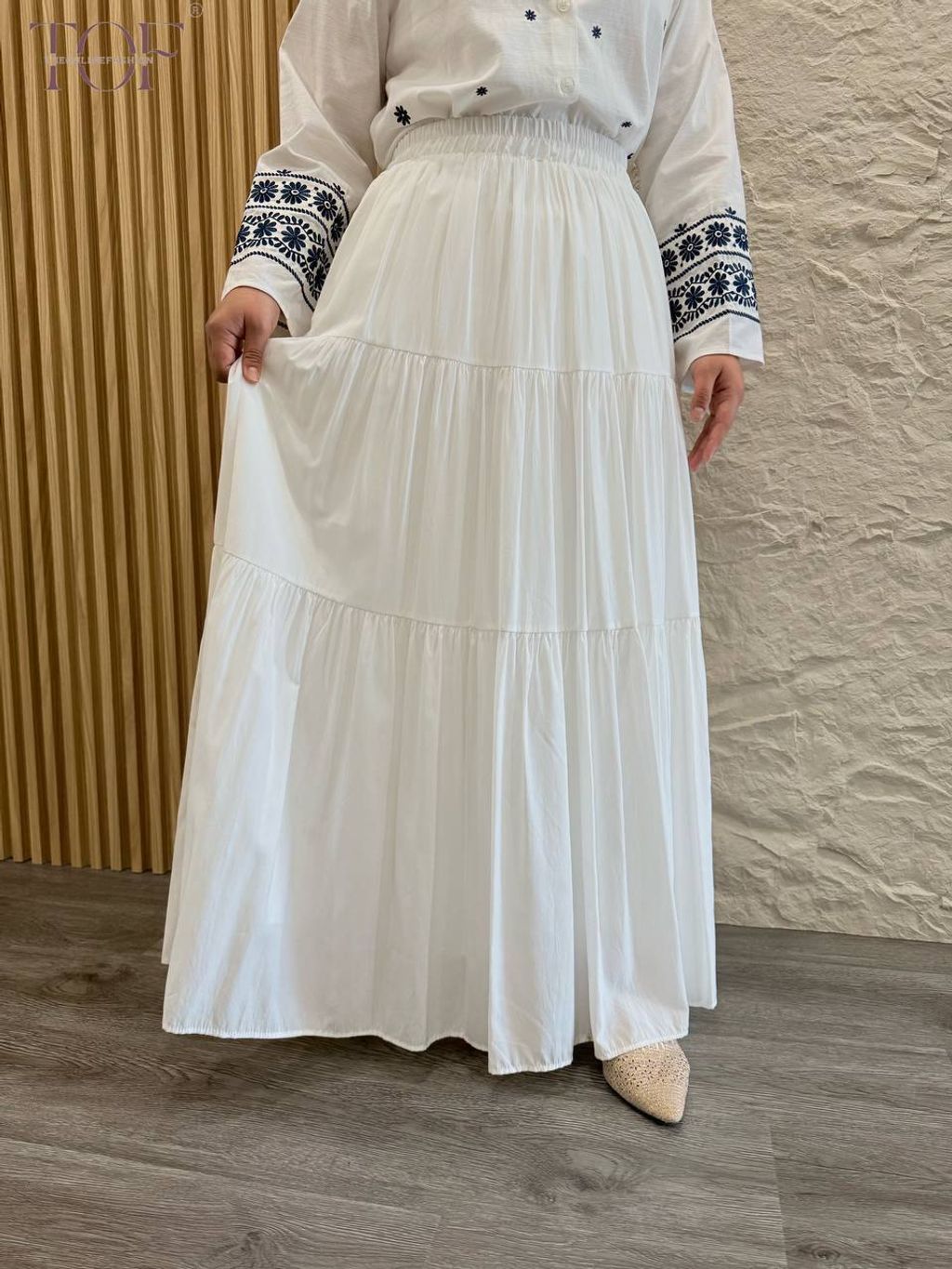 photo_6084787482756058356_y (1)