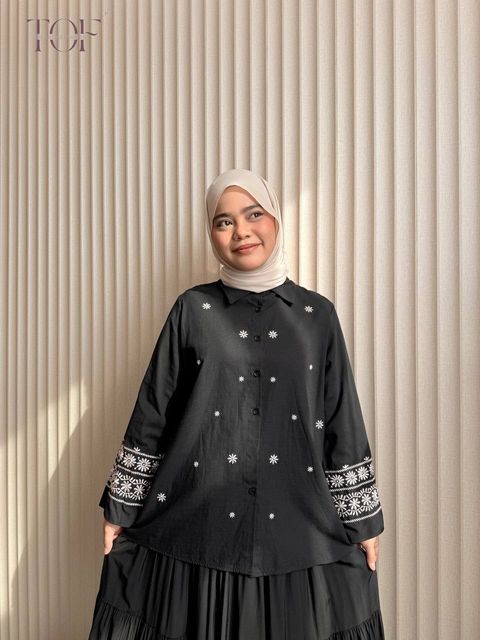 photo_6084787482756058359_y