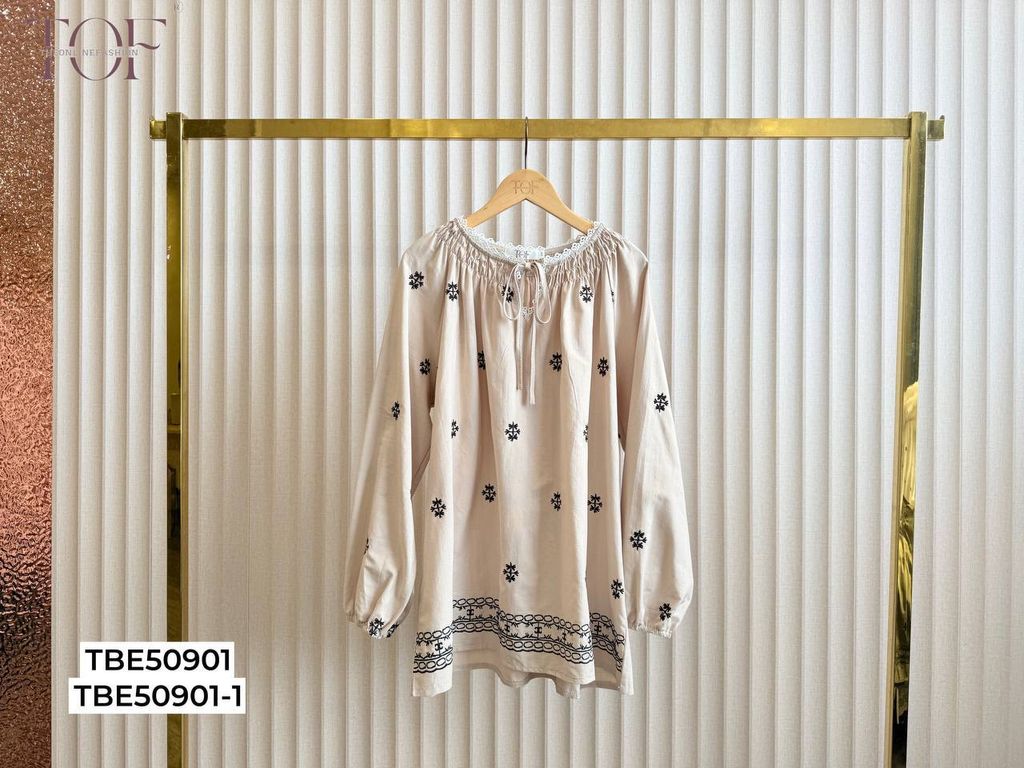 photo_6133975080317422894_y