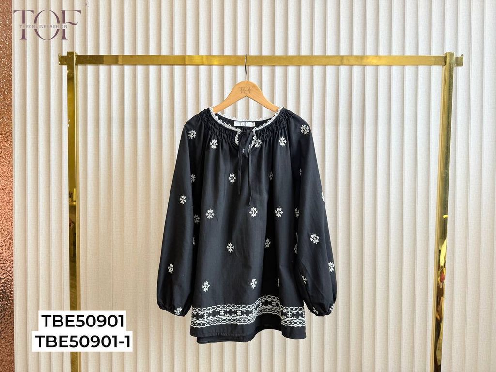 photo_6133975080317422897_y