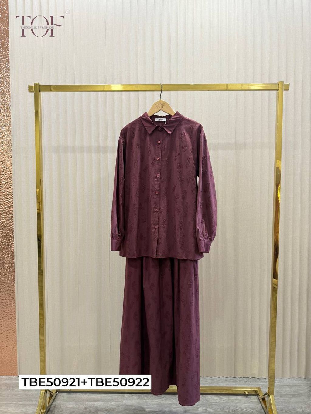 photo_6163505621882309880_y