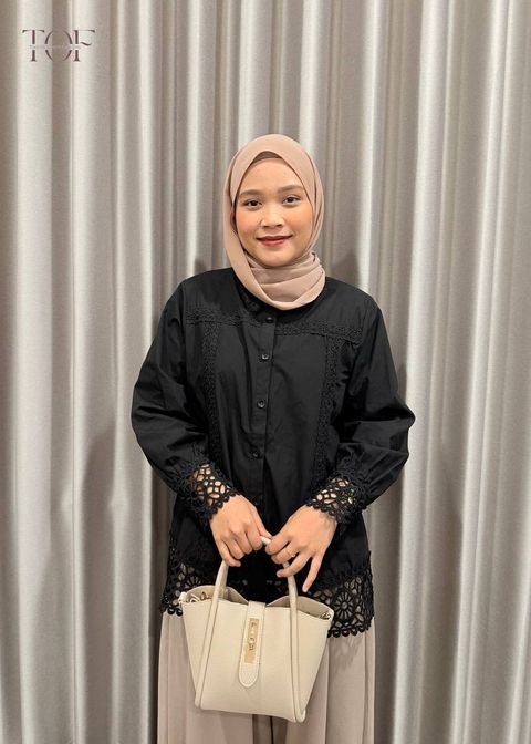 photo_6181538462981360725_y