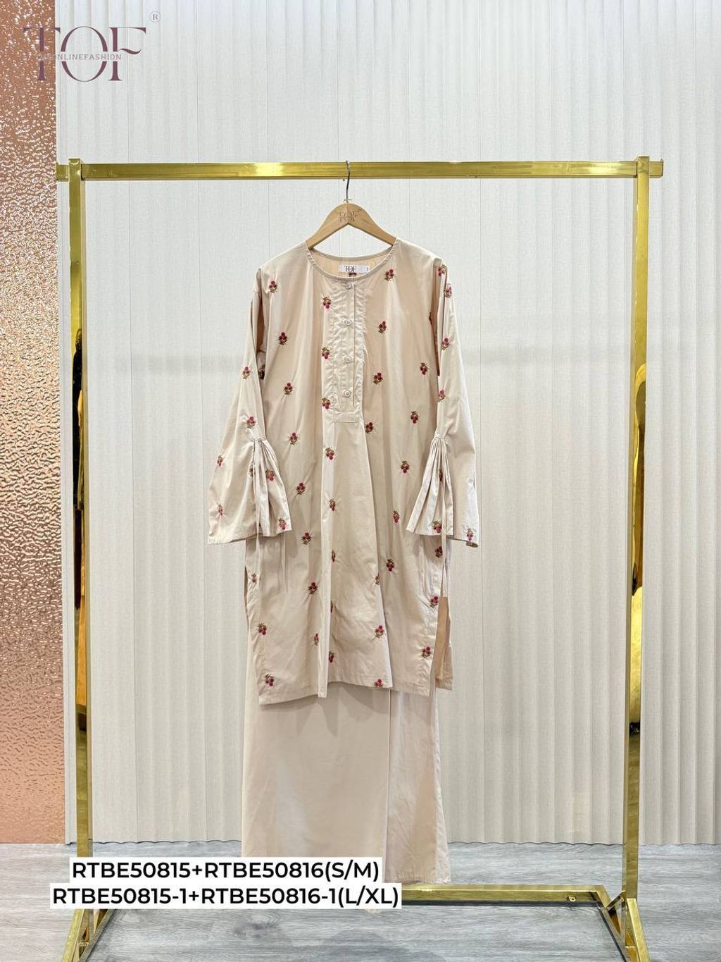 photo_6165560394366258365_y