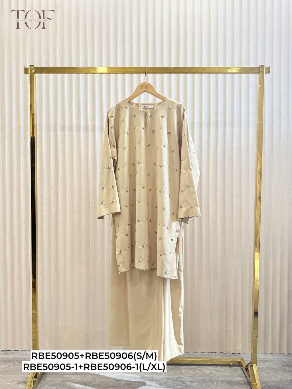 photo_6165560394366258197_y