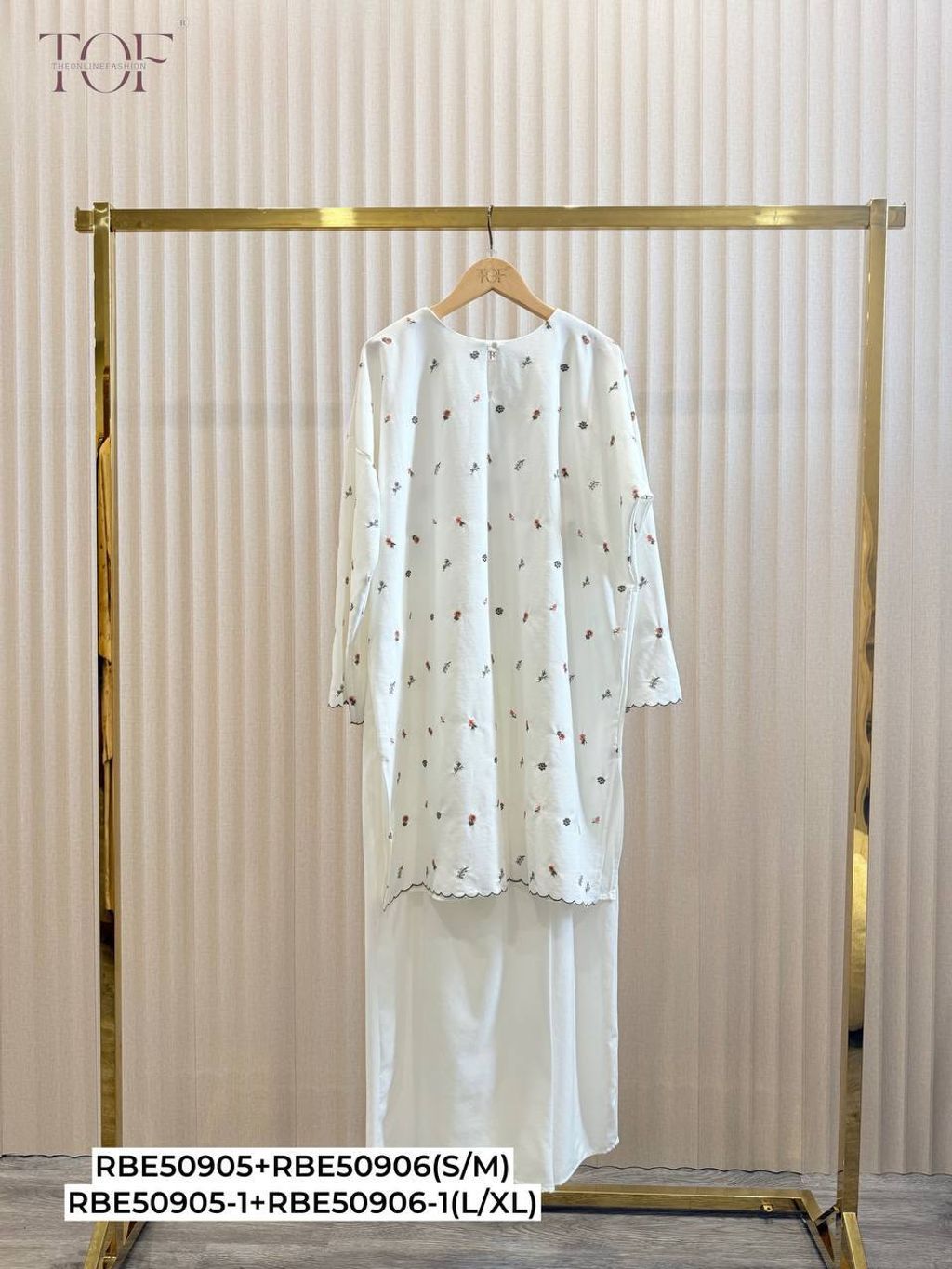 photo_6165560394366258198_y