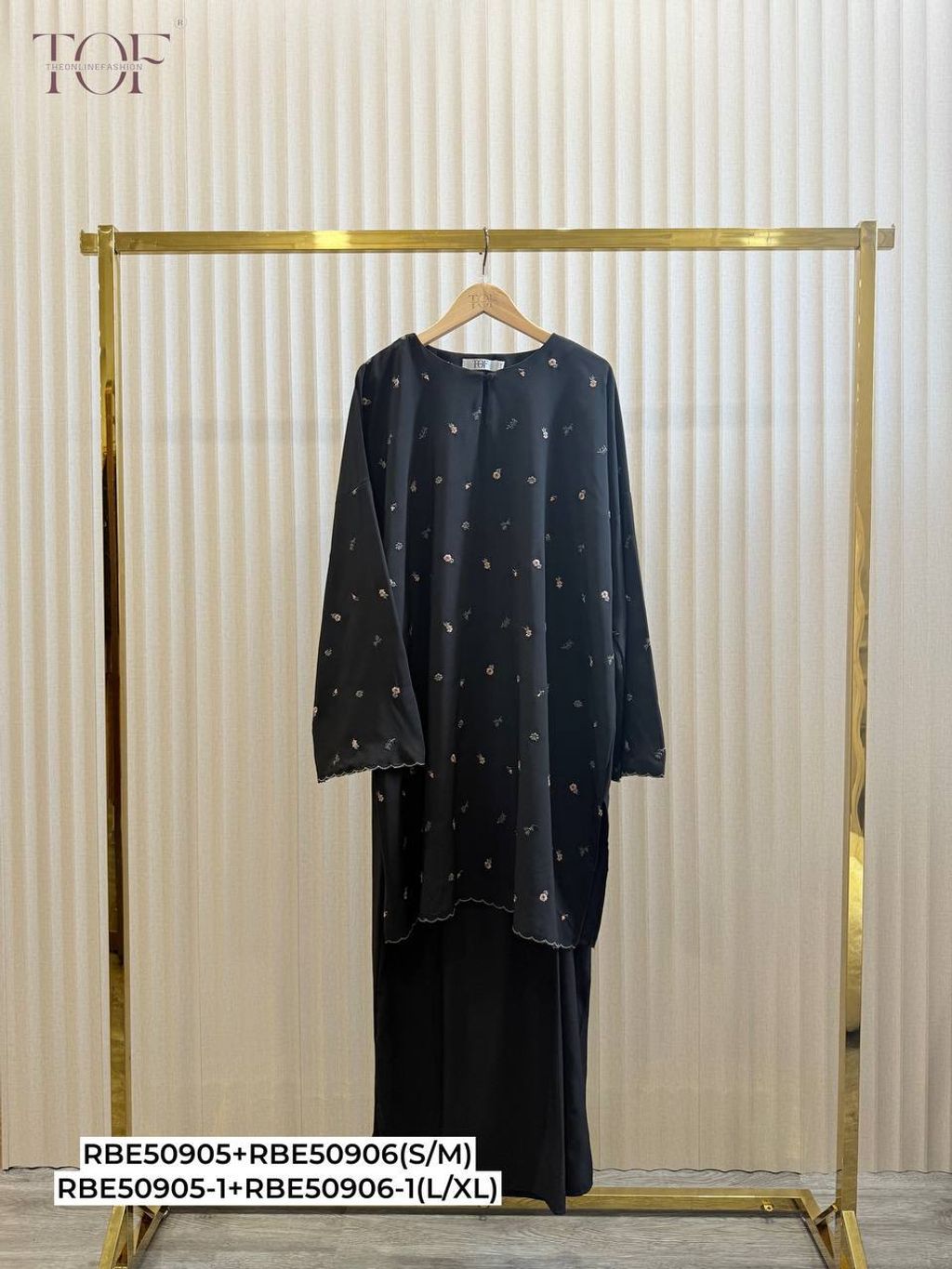 photo_6165560394366258196_y