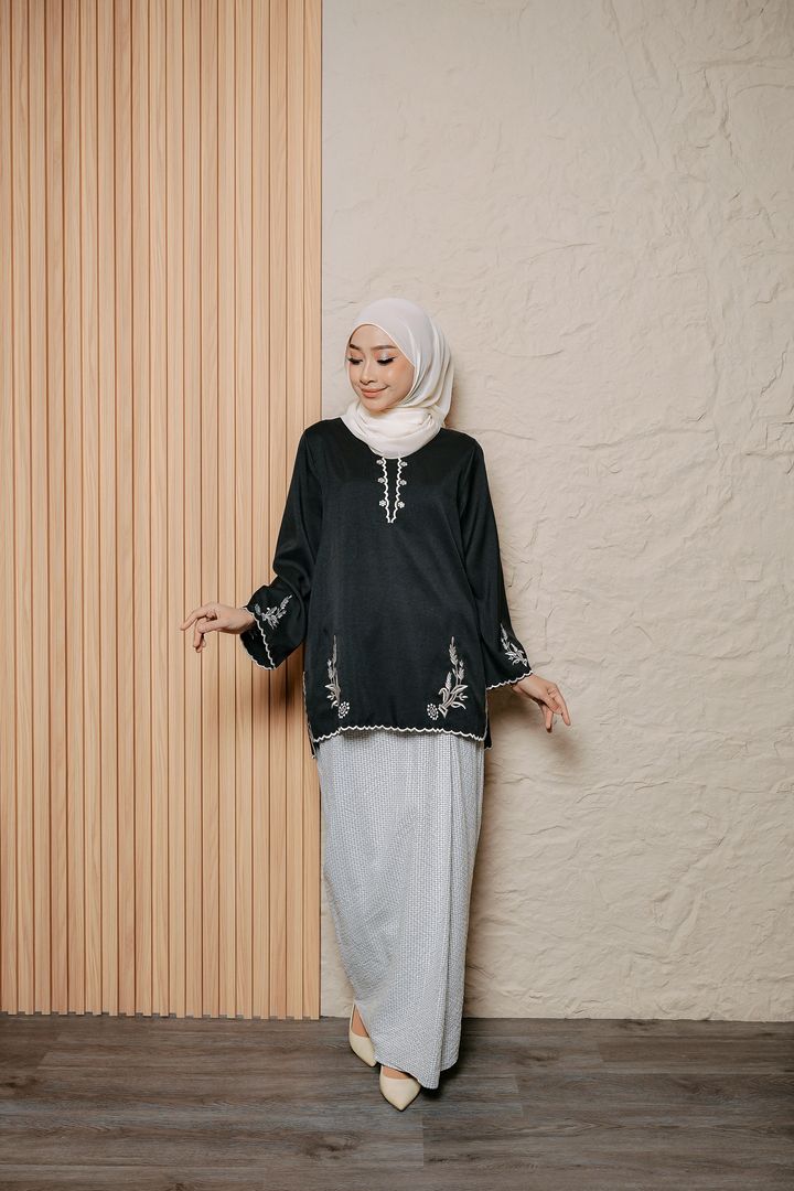 MANIS NAWARA 3