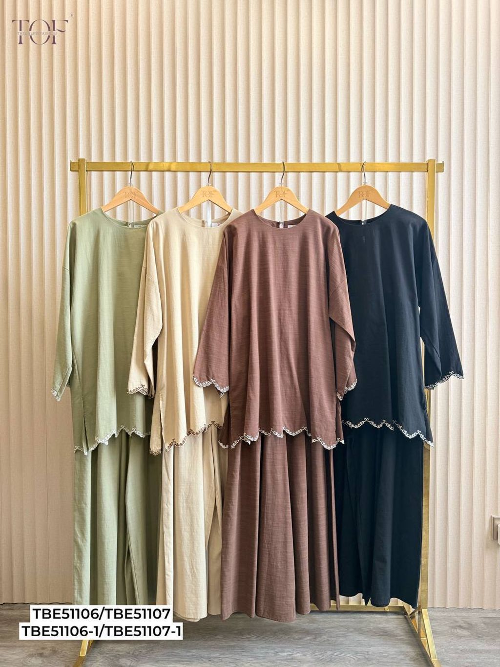 photo_6062341403846577484_y