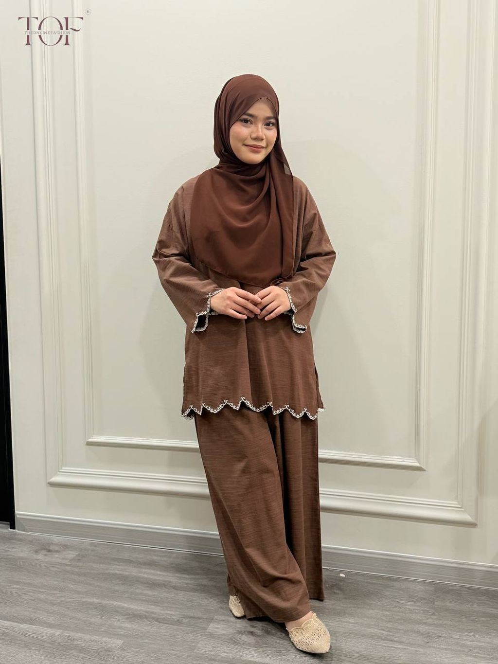 photo_6062249826553892278_y