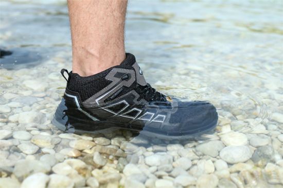 Water Resistant | Champ-Fil 