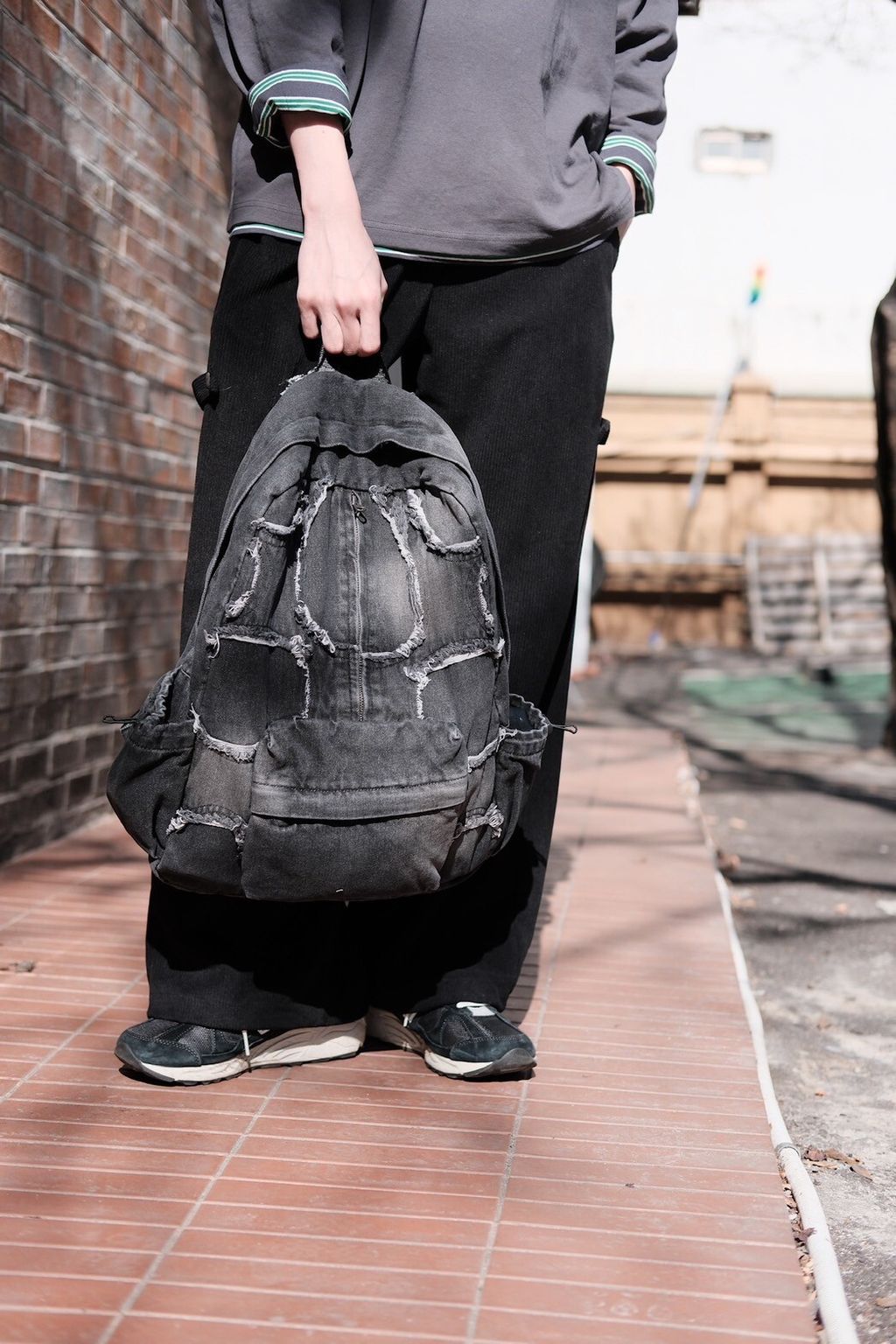 68C7CD1D-6E46-47D4-83F0-97B24DE092E1