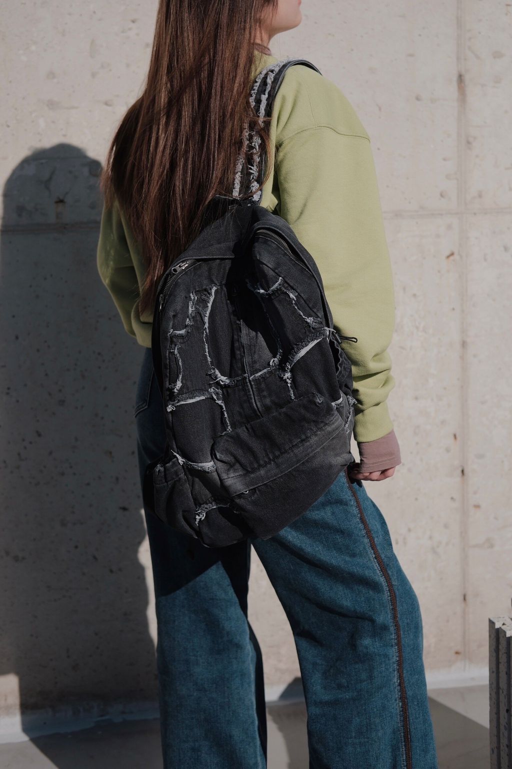 85337399-2394-473F-A2CE-F1A012121837