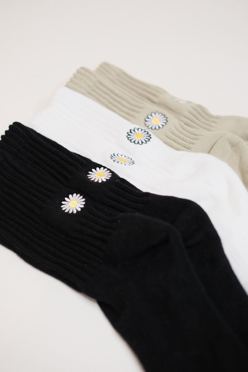 BFE3E637-198D-48B0-B773-969EC71AA729