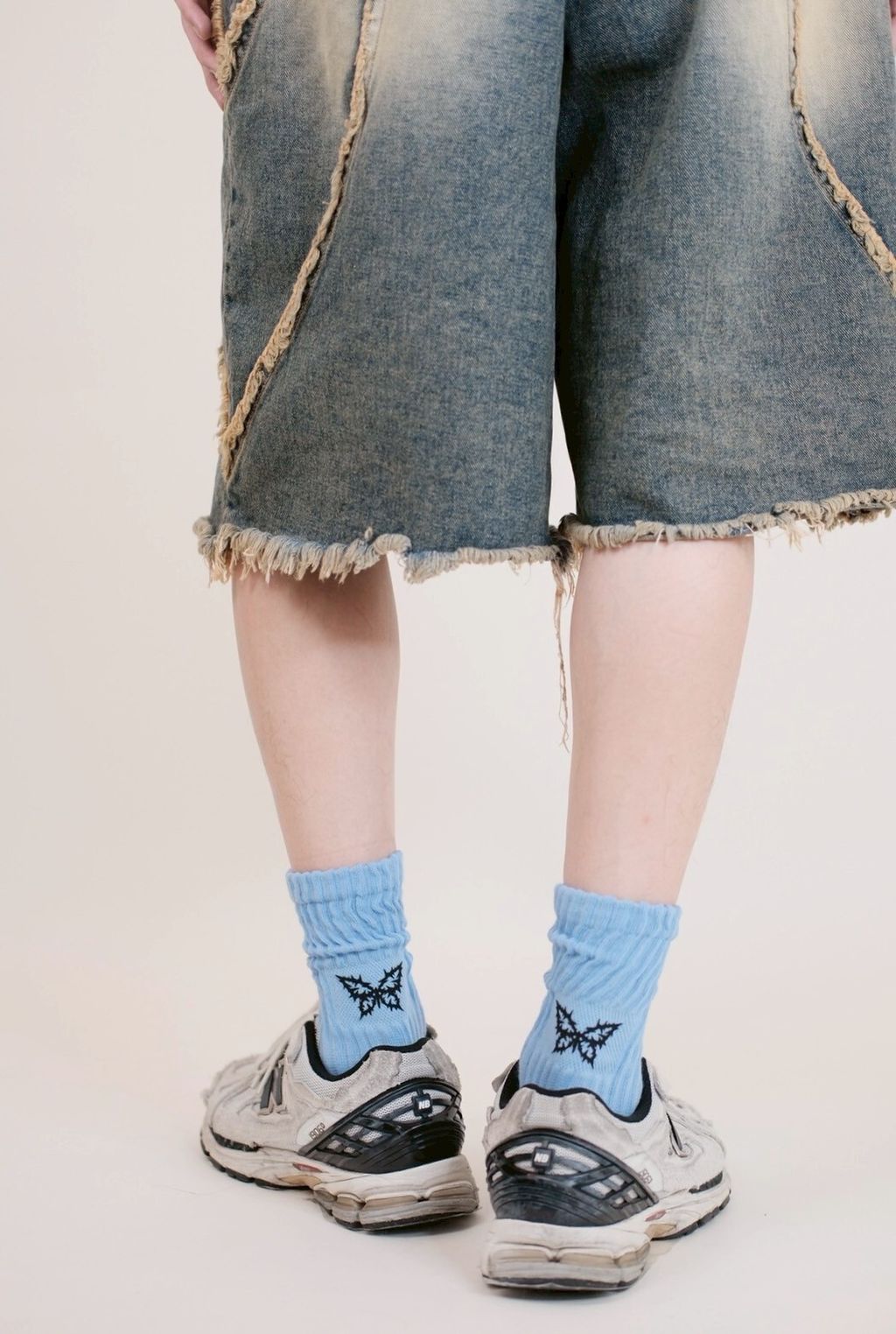 5A83A233-BA6A-4C4A-AD8B-41AAA249BE0D