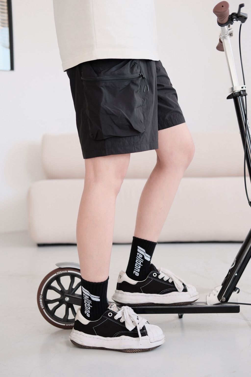 B33A6259-17AD-40FE-B74F-80EF8C8A1B57