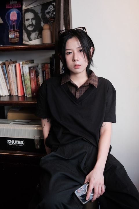 9DE55353-86E9-45F5-895E-2F76AC2C3475