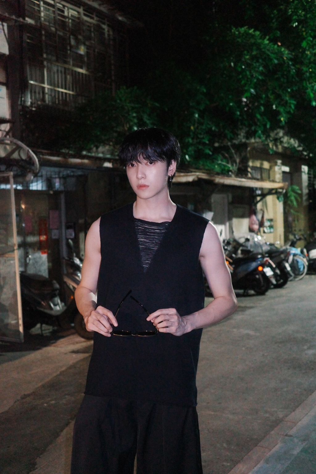 5A1138A6-3DBA-4A67-B168-E91D8F0F7814