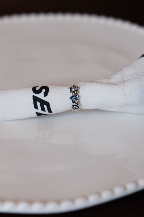 26B64A99-CD98-4F5D-B6B6-0195F8996AD1