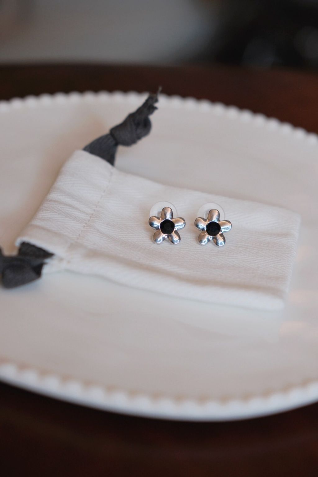 8C2451B6-E7B0-4086-B6FA-A1617B23E51C