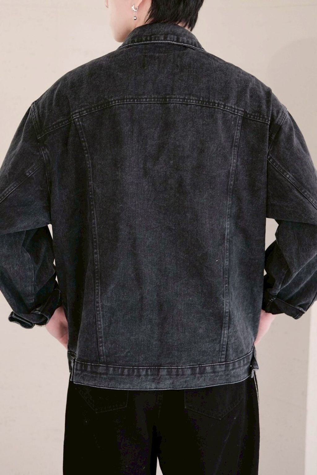 FDFF2091-72CF-471F-B59D-D93292E8F22F