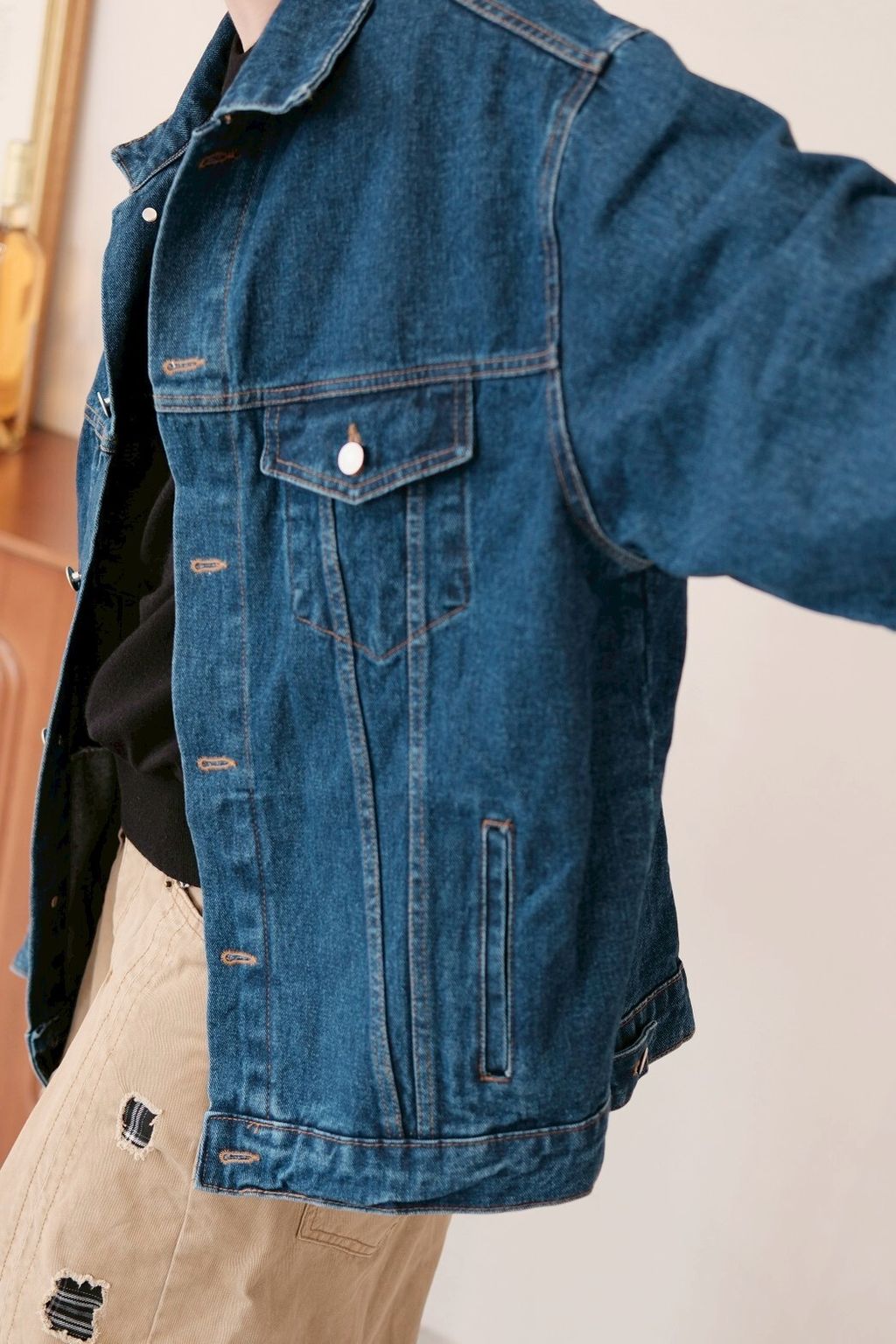 EA93DA62-5A8A-43D2-928C-54335C93432A