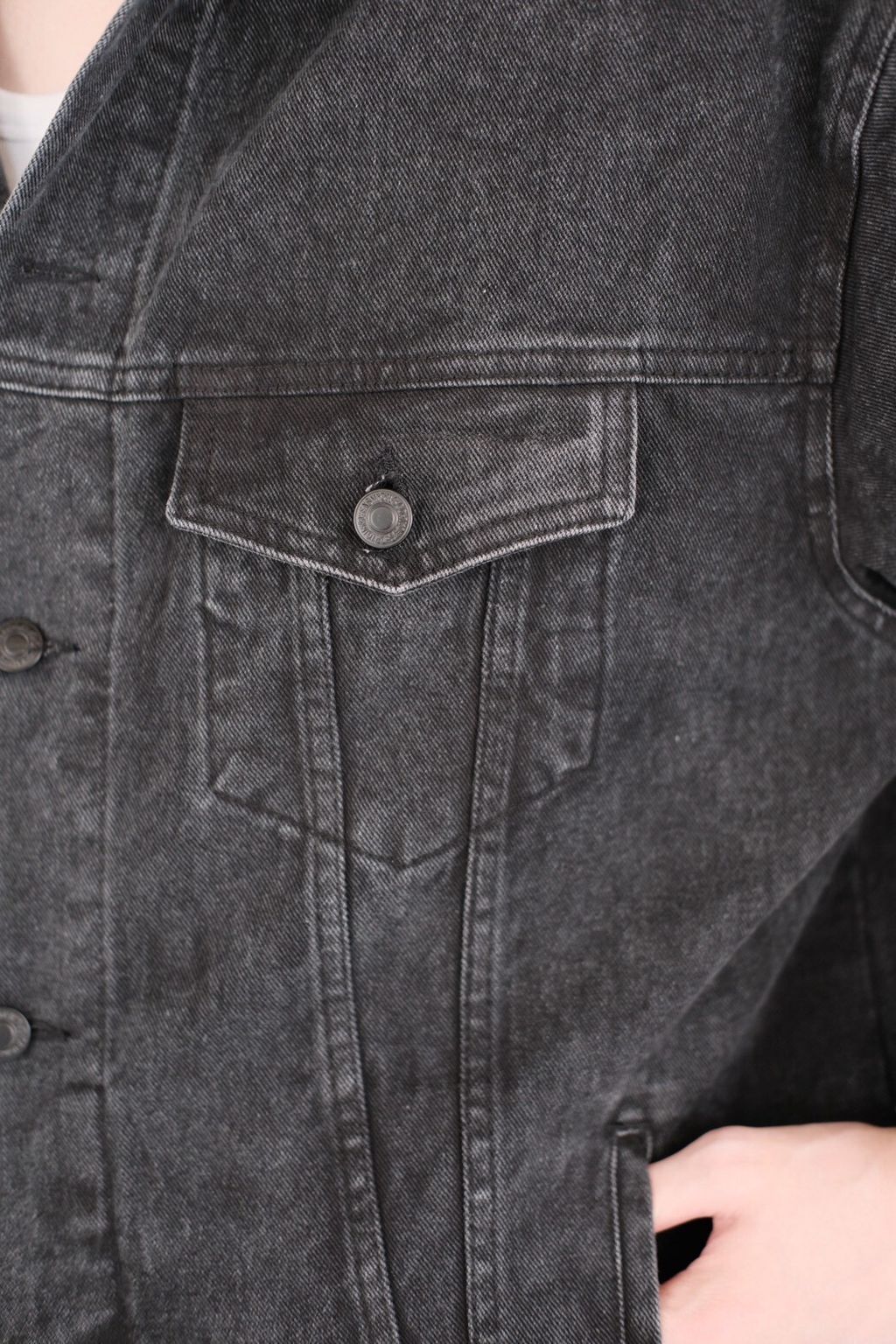 67C039A8-35FE-4C75-990F-4D51F93E6122