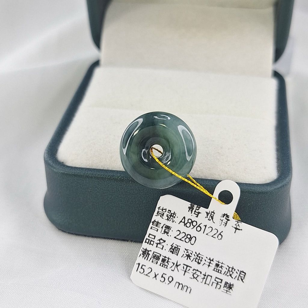tw-11134207-820l9-msp5y5qcz4zu5a