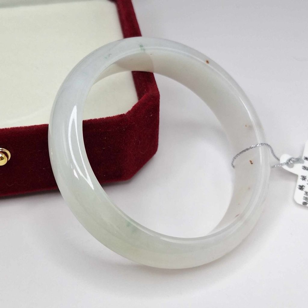 tw-11134207-7r992-lzgzyc3bus661e