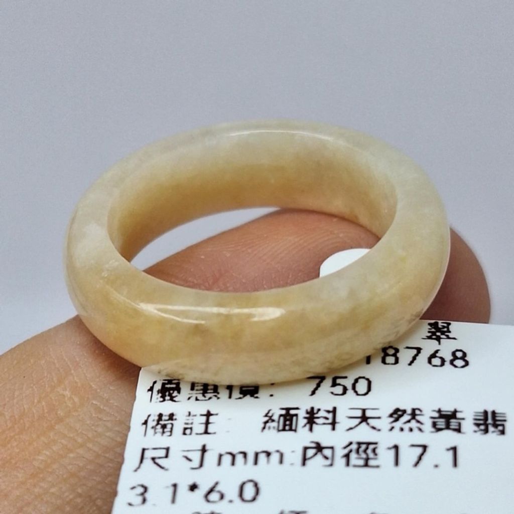 tw-11134207-7r98r-ly5wxp2ms74ud5