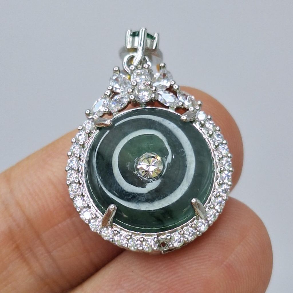 tw-11134207-7r98p-lydchu19yivy6a