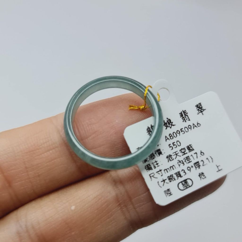 tw-11134207-7r98q-lwyl2pixnei8f5